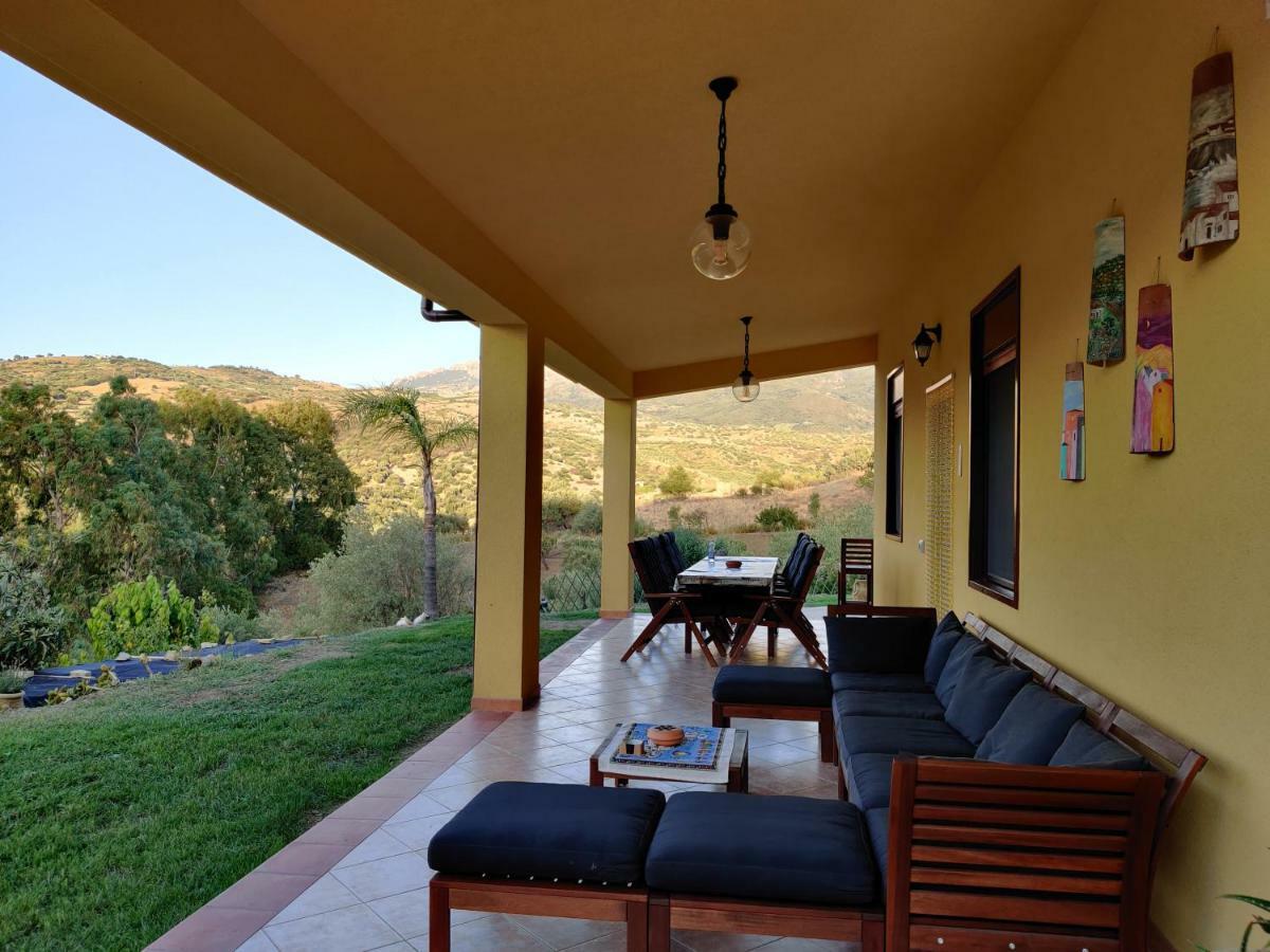 Casa Pizzido Near Cefalu Collesano ภายนอก รูปภาพ